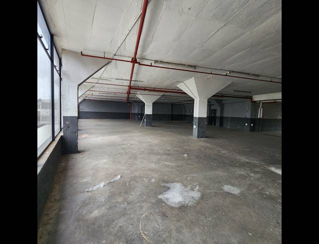 1,000M² WORKSHOP TO LET IN OVERPORT